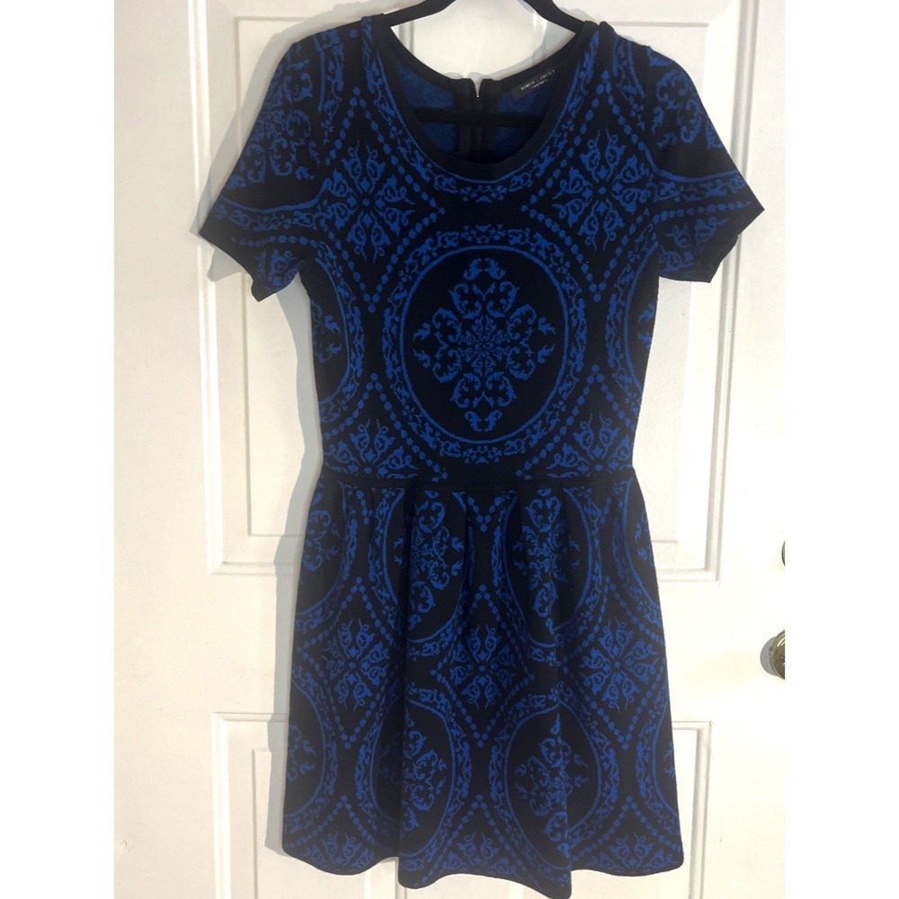 Romeo & Juliet Couture Damask‎ Sweater Dress L Black Blue Short Sleeve Knit